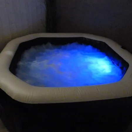 Cocon Avec Jacuzzi Prive, Proche Dune Du Pilat Сasa de vacaciones *
